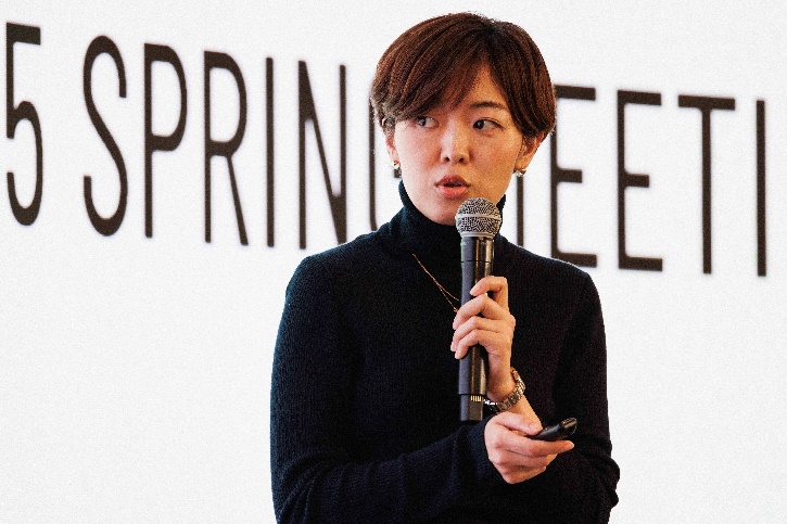 渋谷区 加藤 茜 様の登壇し発言している