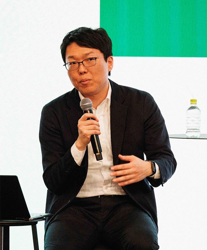 東京大学 FoundX ディレクター 馬田 隆明 様の登壇し発言している