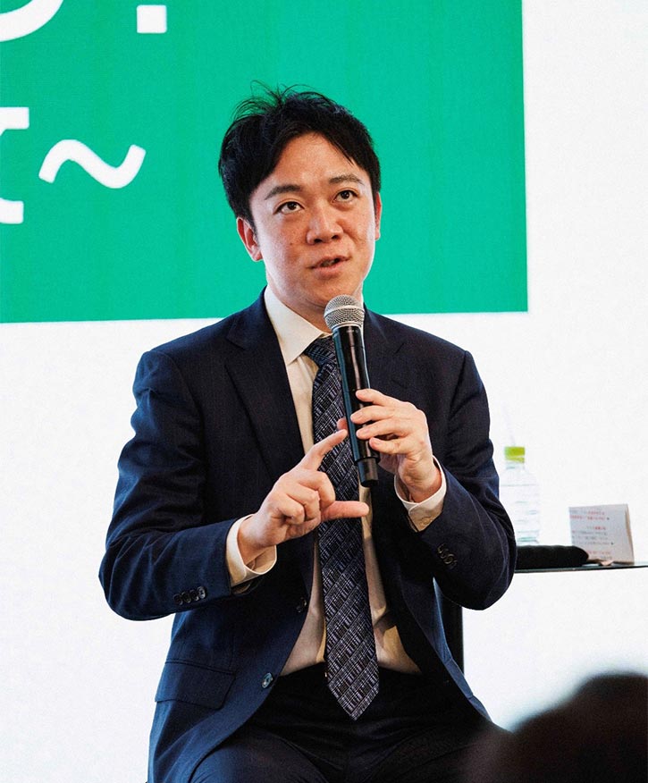 株式会社ティアフォー創業者(CEO兼CTO)加藤 真平 様の登壇し発言している